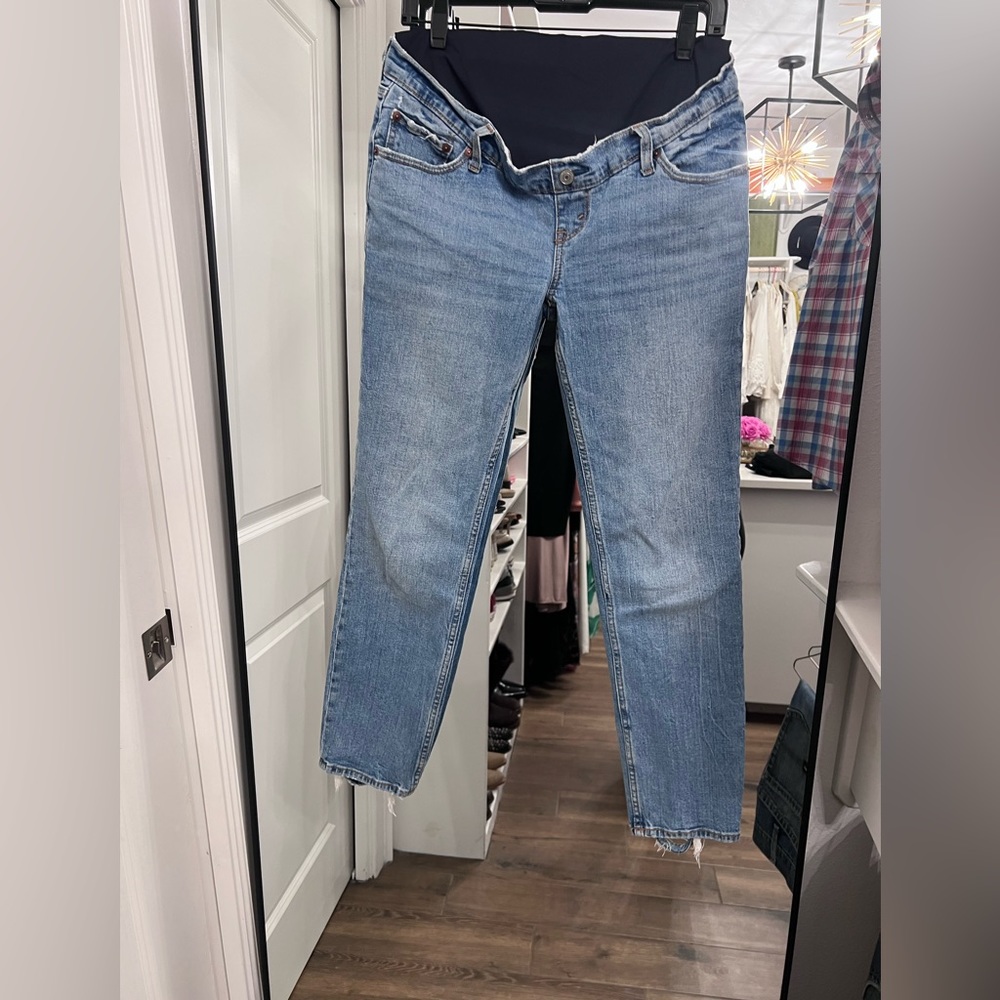 Abercrombie maternity jeans size 27. TTS. Like brand new.